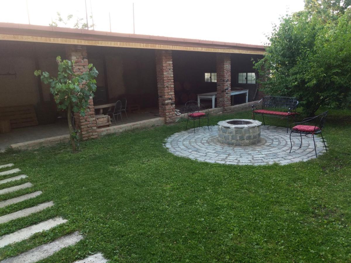 Hotel Omsi House Telavi Exterior foto