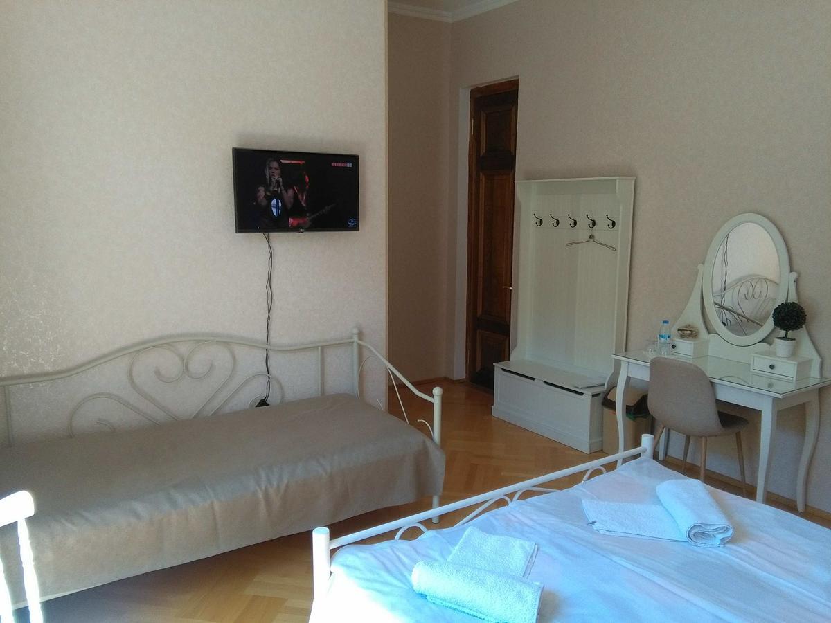 Hotel Omsi House Telavi Exterior foto